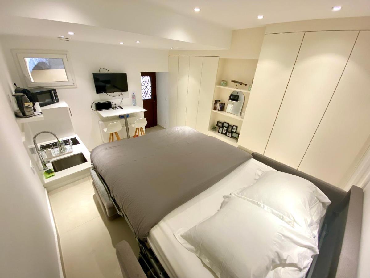 LE BARRI -Cannes - superbe studio au coeur du Suquet Extérieur photo